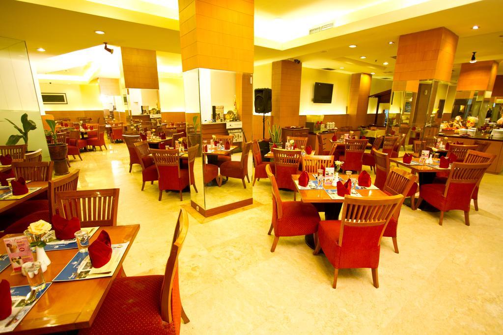 Hotel Bisanta Bidakara Tunjungan Surabaya Ngoại thất bức ảnh