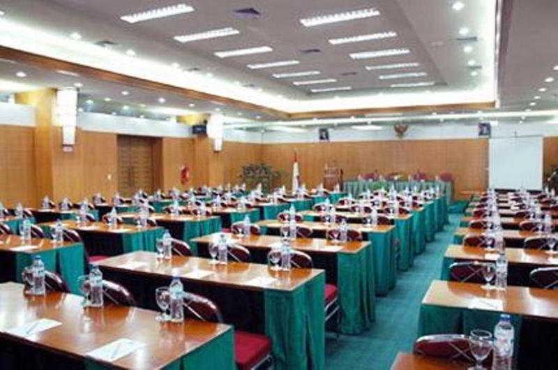Hotel Bisanta Bidakara Tunjungan Surabaya Ngoại thất bức ảnh