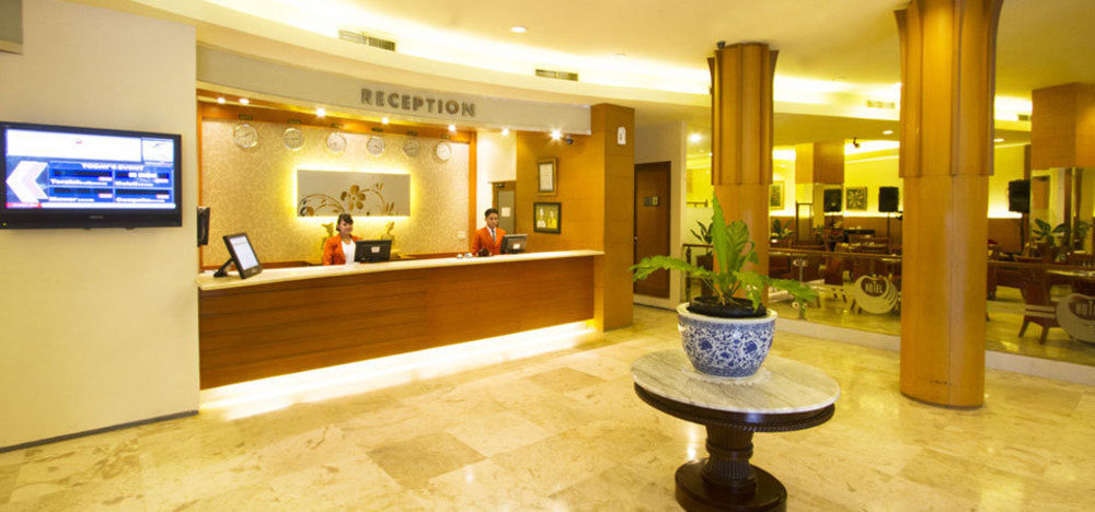 Hotel Bisanta Bidakara Tunjungan Surabaya Ngoại thất bức ảnh
