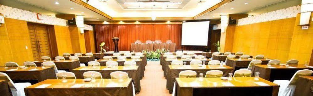 Hotel Bisanta Bidakara Tunjungan Surabaya Ngoại thất bức ảnh